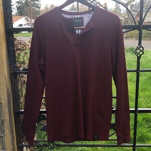 Denim & Flower Ricky Singh burgundy long sleeve waffle knit tee size L